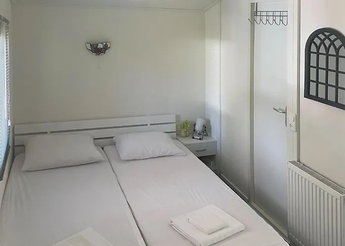 Gorgeous In With Kitchen בית נופש *