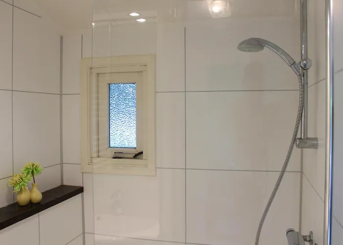 Gorgeous In With Kitchen Feriehus